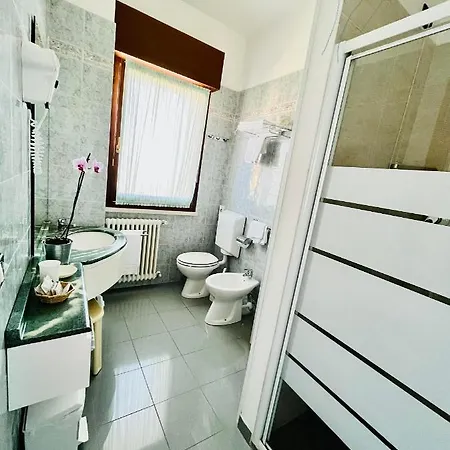 Apart-hotel Aries 3*