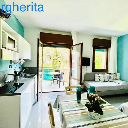 Aries アパートホテル チェゼナーティコ