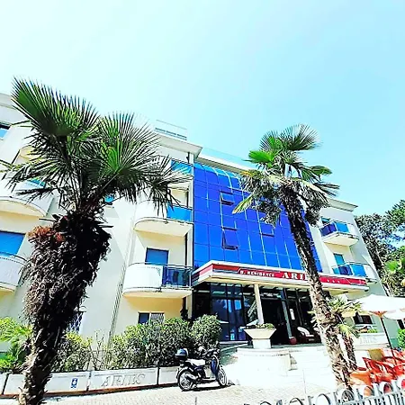 Aparthotel Aries 3*